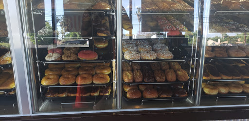 Donut Shop «Yum Yum Donuts», reviews and photos, 6804 De Soto Ave, Canoga Park, CA 91303, USA