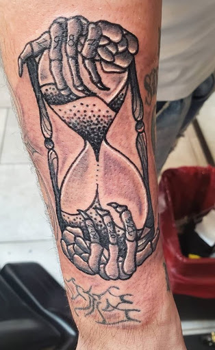 Explore tattoo ideas for hands men, creative tattoo ideas in New Haven, available at ShowOff Ink Artistry