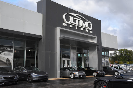 Used Car Dealer «Ultimo Motorsports», reviews and photos, 150 Ogden Ave, Westmont, IL 60559, USA