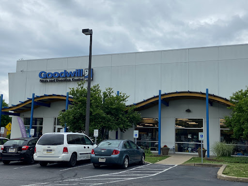 Computer Store «Goodwill Lawrenceville», reviews and photos, 125 51st St, Pittsburgh, PA 15201, USA