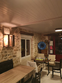 Atmosphère du Restaurant L'Othentic à Saint-Martin-de-Fressengeas - n°10