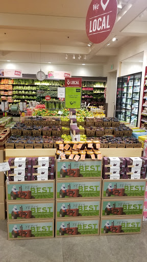 Shopping Mall «Redondo Shores Shopping Center», reviews and photos, 417 Pacific Coast Hwy, Redondo Beach, CA 90277, USA