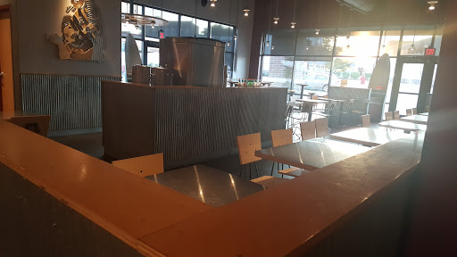 Mexican Restaurant «Chipotle Mexican Grill», reviews and photos, 4402 Montgomery Rd, Cincinnati, OH 45212, USA