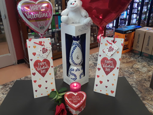 Wine Store «Bear Valley Wine & Liquor», reviews and photos, 3100 S Sheridan Blvd # F, Denver, CO 80227, USA