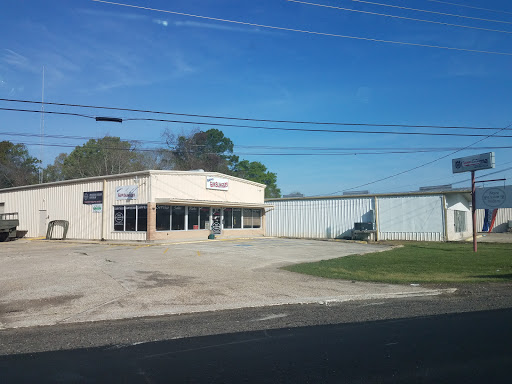 Gun Shop «Bayou Gun Slingers», reviews and photos, 1107 Florida Ave SW, Denham Springs, LA 70726, USA