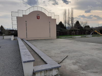 Fronton à Espès à Espès-Undurein