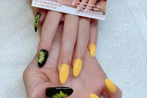 Natural Nails image