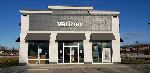 Cell Phone Store «Verizon Authorized Retailer, TCC», reviews and photos, 590 W Northfield Dr, Brownsburg, IN 46112, USA