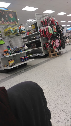 Clothing Store «Ross Dress for Less», reviews and photos, 2936 Interstate 45 N, Conroe, TX 77303, USA