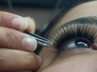 Brows threading Salon & eyelash extensions