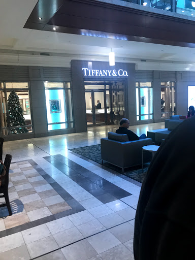 Shopping Mall «Phipps Plaza», reviews and photos, 3500 Peachtree Rd NE, Atlanta, GA 30326, USA