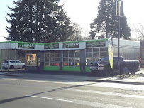 Trifer Auto Glass And Tint - Photo 2 - Car repair in Eugene, OR, Eugene