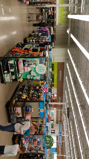 Pet Supply Store «Petco Animal Supplies», reviews and photos, 5601 Brodie Ln, Sunset Valley, TX 78745, USA