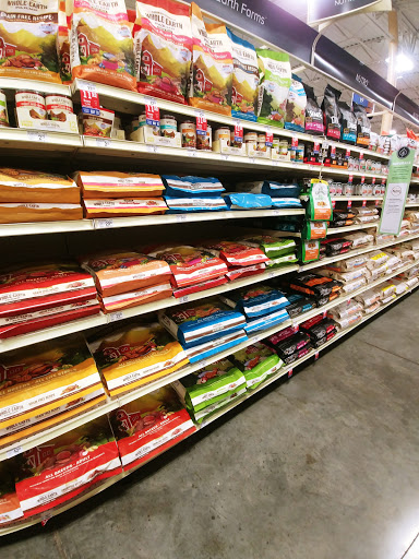 Pet Supply Store «PetSmart», reviews and photos, 2677 E Main St, Plainfield, IN 46168, USA