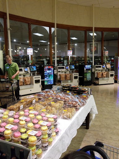 Grocery Store «Metro Market», reviews and photos, 1123 N Van Buren St, Milwaukee, WI 53202, USA