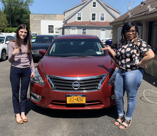 Used Car Dealer «Huntington Auto Mall», reviews and photos, 493 E Jericho Turnpike, Huntington Station, NY 11746, USA