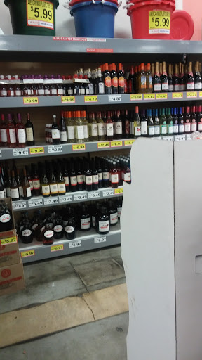 Grocery Store «El Super», reviews and photos, 315 San Fernando Mission Blvd, San Fernando, CA 91340, USA