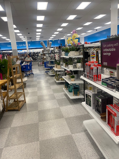 Clothing Store «Ross Dress for Less», reviews and photos, 920 Herndon Ave, Clovis, CA 93612, USA