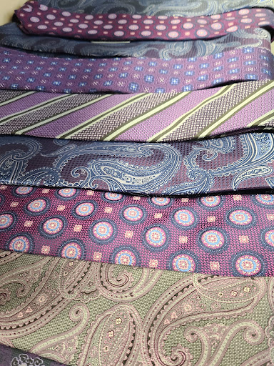 Clothing Store «Price Stores», reviews and photos, 52 S Jefferson St, Dayton, OH 45402, USA