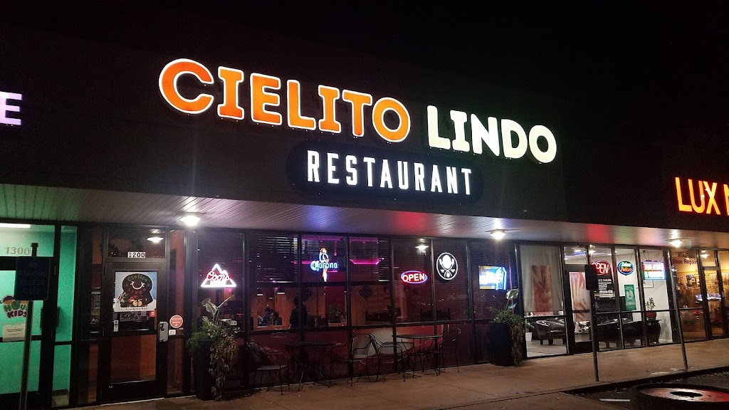 Cielito Lindo Mexican Restaurant 55122