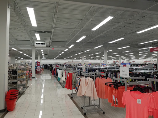 Clothing Store «Burlington Coat Factory», reviews and photos, 515 N Dupont Hwy, Dover, DE 19901, USA