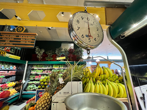 Grocery Store «Petaluma Market», reviews and photos, 210 Western Ave, Petaluma, CA 94952, USA