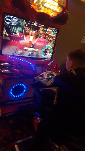 Movie Theater «Regal Cinemas Hooksett 8», reviews and photos, 100 Technology Dr, Hooksett, NH 03106, USA