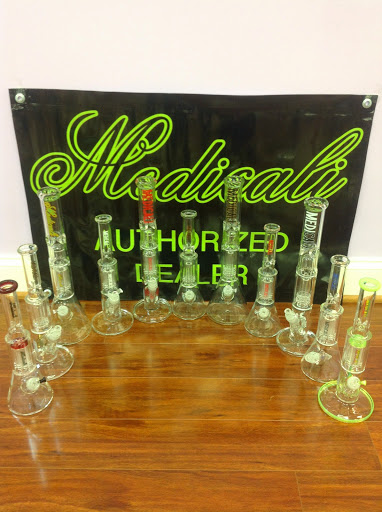 Tobacco Shop «Mr. Smoke», reviews and photos, 2020 West St ste D, Annapolis, MD 21401, USA