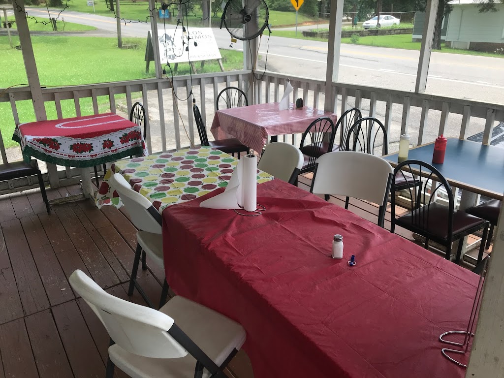 Los Primos Latin Grill 35490