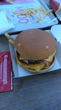 Cheeseburger du Restauration rapide McDonald's Albasud à Montauban - n°4