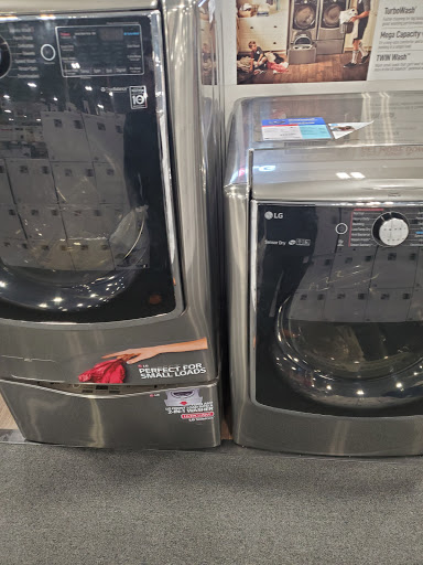 Electronics Store «Best Buy», reviews and photos, 7300 Guilford Dr, Frederick, MD 21704, USA