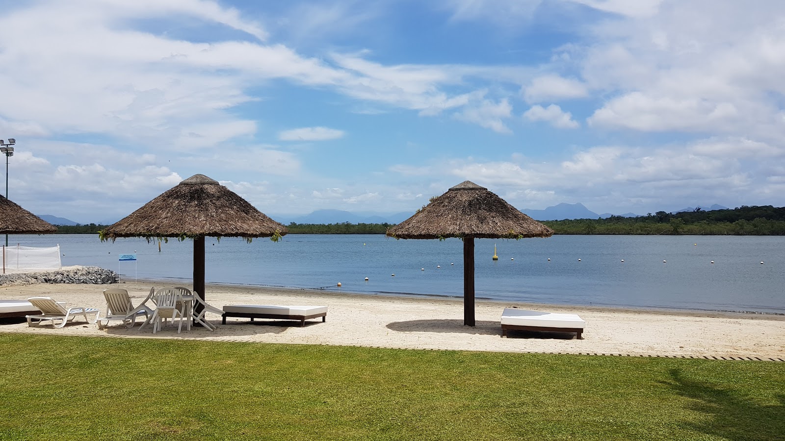 Foto von Caioba Yacht Club Beach mit beiger sand Oberfläche