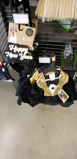 Pet Supply Store «Petco Animal Supplies», reviews and photos, 1011 University Blvd #100, Suffolk, VA 23435, USA