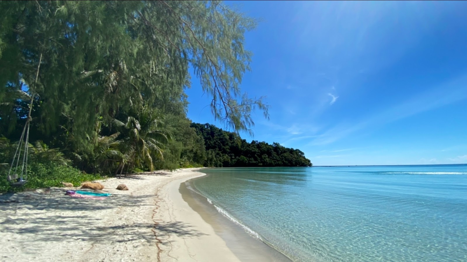 Foto af Ao Jark bay Beach med hvidt fint sand overflade