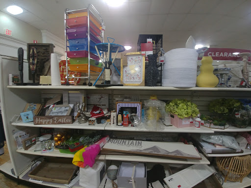 Department Store «HomeGoods», reviews and photos, 4190 Vinewood Ln N #134, Plymouth, MN 55442, USA