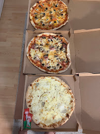 Plats et boissons du Pizzas à emporter LOCA LA PIZZA à Guchen - n°5
