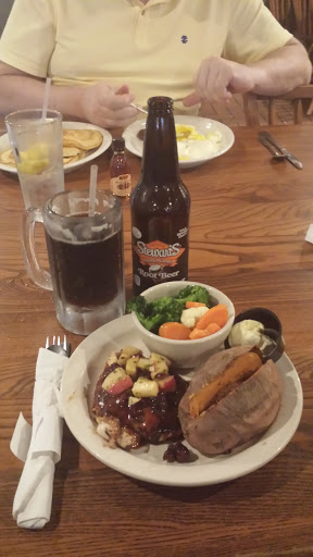 American Restaurant «Cracker Barrel Old Country Store», reviews and photos, 1215 E Lancaster Ave, Downingtown, PA 19335, USA