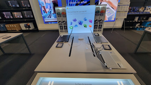 Electronics Store «Best Buy», reviews and photos, 11491 Parkside Dr, Farragut, TN 37934, USA