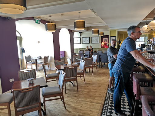 Titanic Bar and Grill