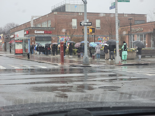 Video Game Store «GameStop», reviews and photos, 6116 188th St, Fresh Meadows, NY 11365, USA