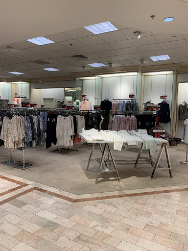 Department Store «Lord & Taylor», reviews and photos, 9629 Carousel Center, Syracuse, NY 13290, USA