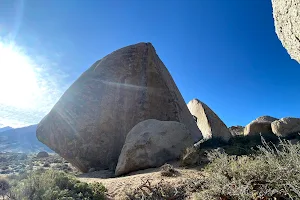 Buttermilk Boulders image
