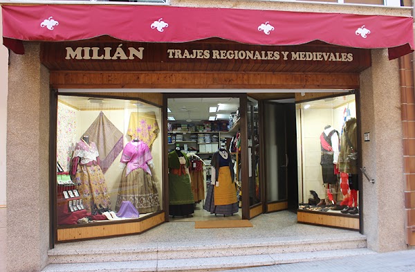 TRAJES MEDIEVALES Y REGIONALES MILIAN