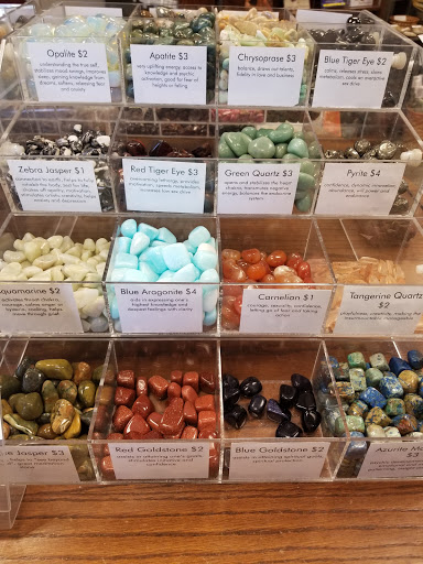 Book Store «Quest Book Shop», reviews and photos, 306 Geneva Rd, Wheaton, IL 60187, USA