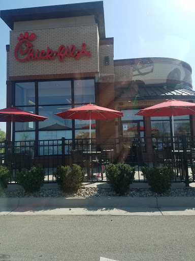 Fast Food Restaurant «Chick-fil-A», reviews and photos, 4925 Outer Loop, Louisville, KY 40219, USA
