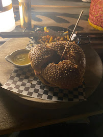 Plats et boissons du Restaurant Tiki Burger Club à Saint-François - n°5