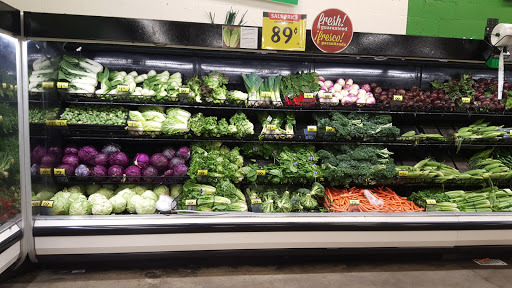 Grocery Store «Food 4 Less», reviews and photos, 4400 Slauson Ave, Maywood, CA 90270, USA