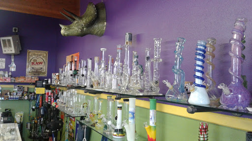 Tobacco Shop «Green Daze Glass & Smoke Shop», reviews and photos, 10323 SE Mill Plain Blvd, Vancouver, WA 98664, USA