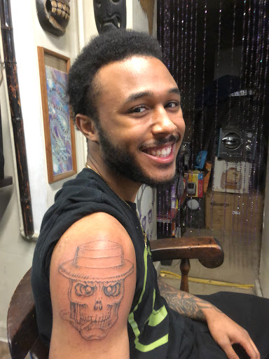 Tattoo Shop «Charm City Tattoo», reviews and photos, 300 S Monroe St, Baltimore, MD 21223, USA