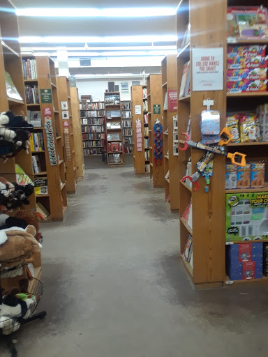 Book Store «Half Price Books», reviews and photos, 5017 Excelsior Blvd, St Louis Park, MN 55416, USA